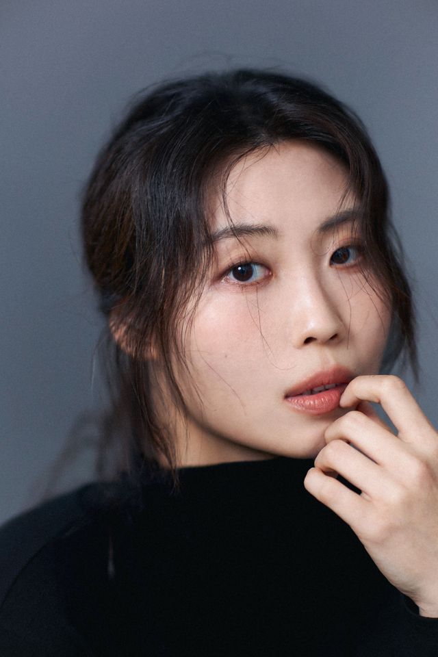 Lee Min-ji Thumbnail image