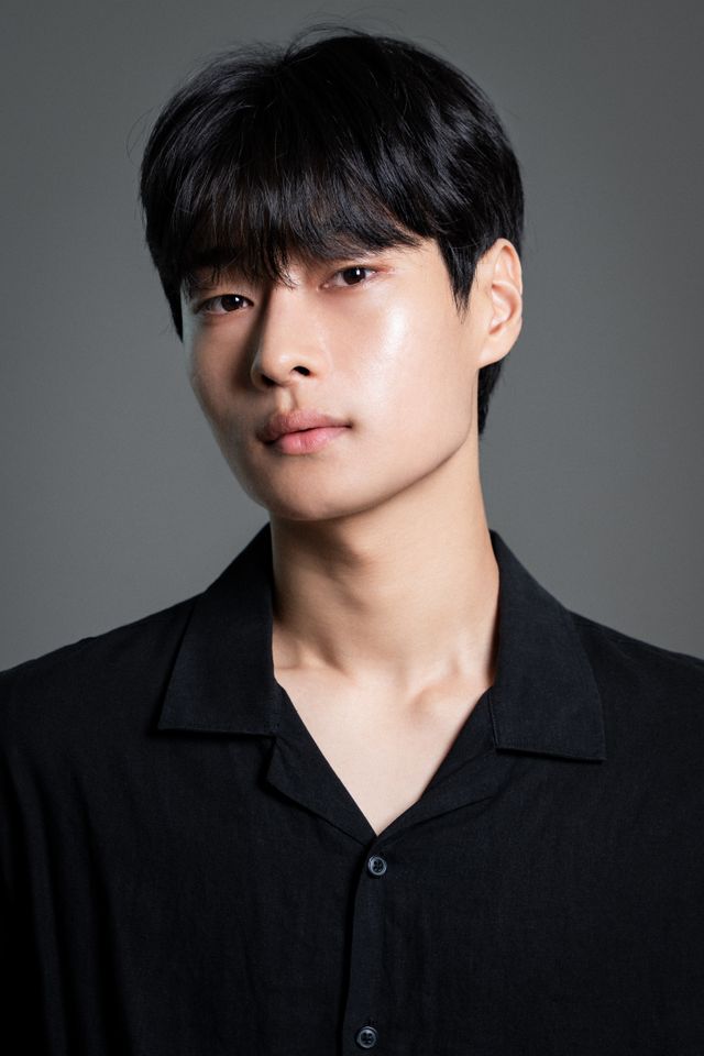 김효빈 Thumbnail image