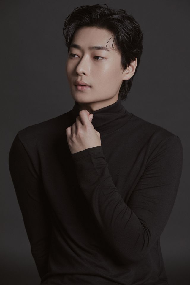 김효빈 Thumbnail image