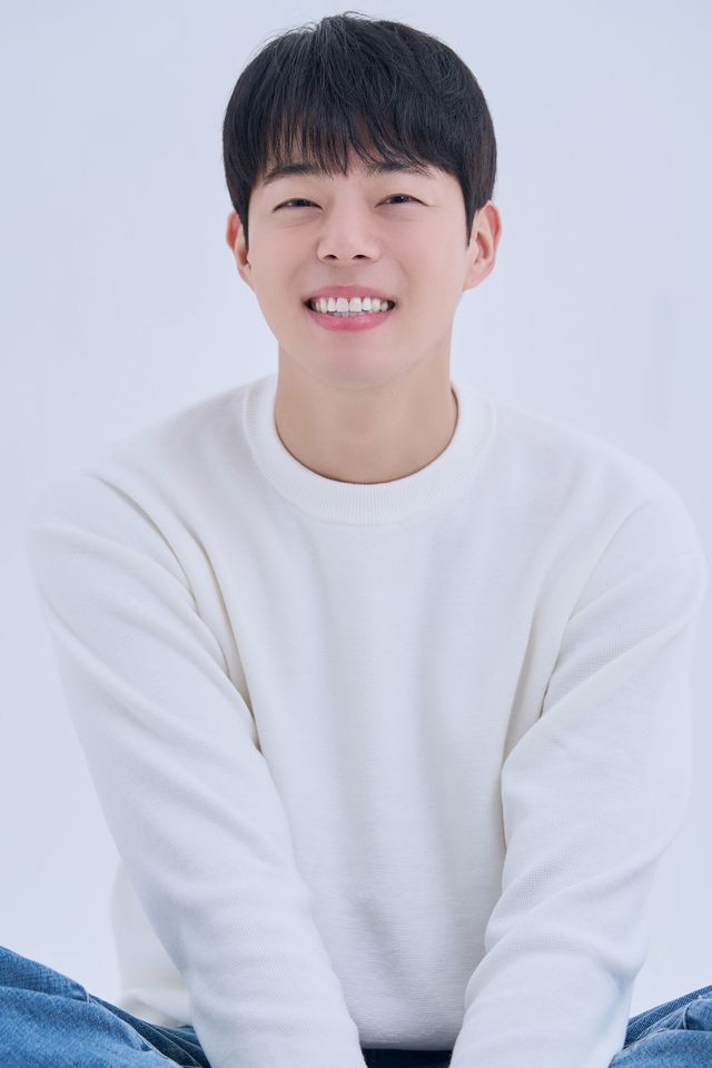 Kim Min-dong Thumbnail image