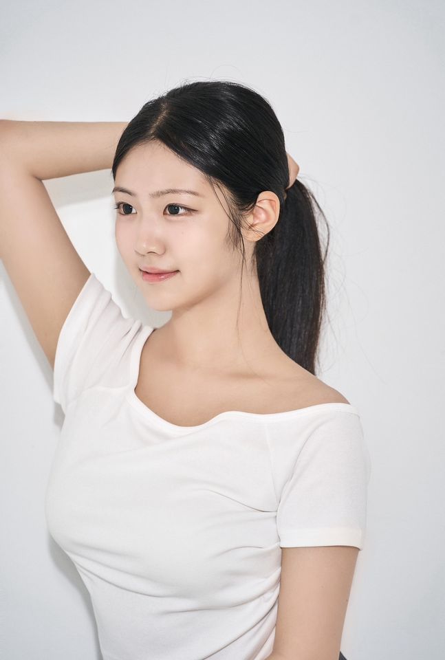 キム・スビン サムネイル画像