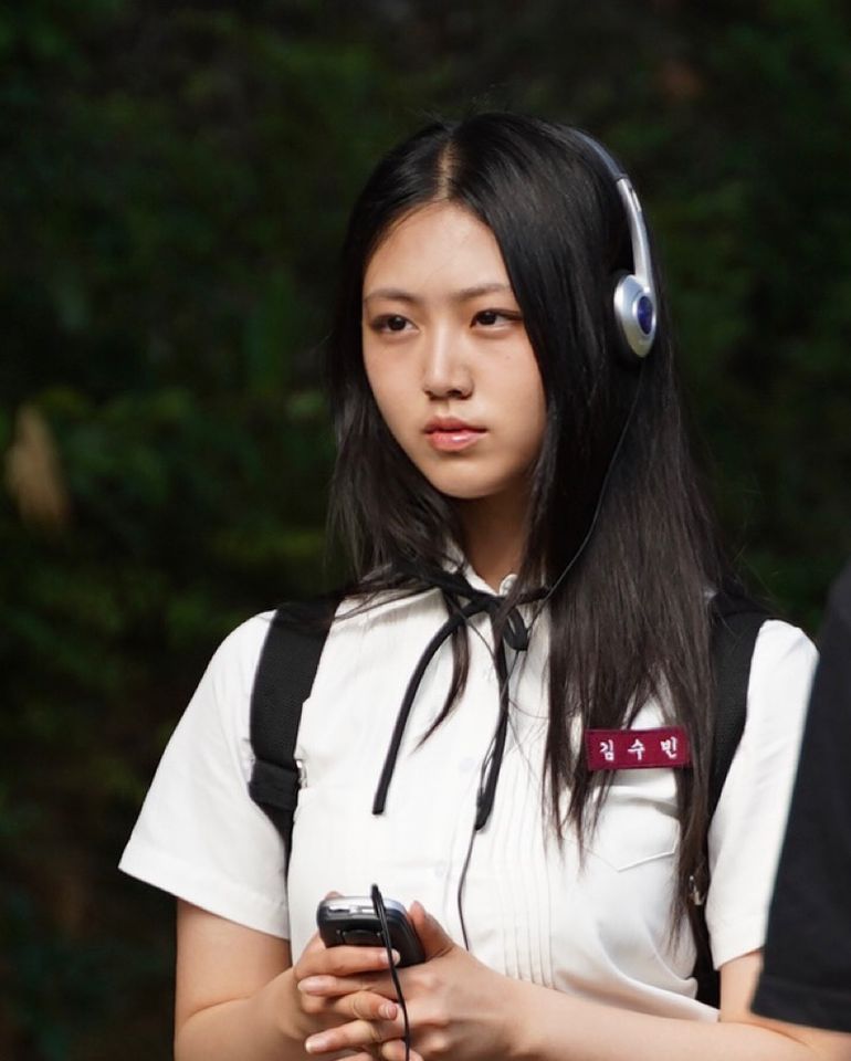 キム・スビン サムネイル画像