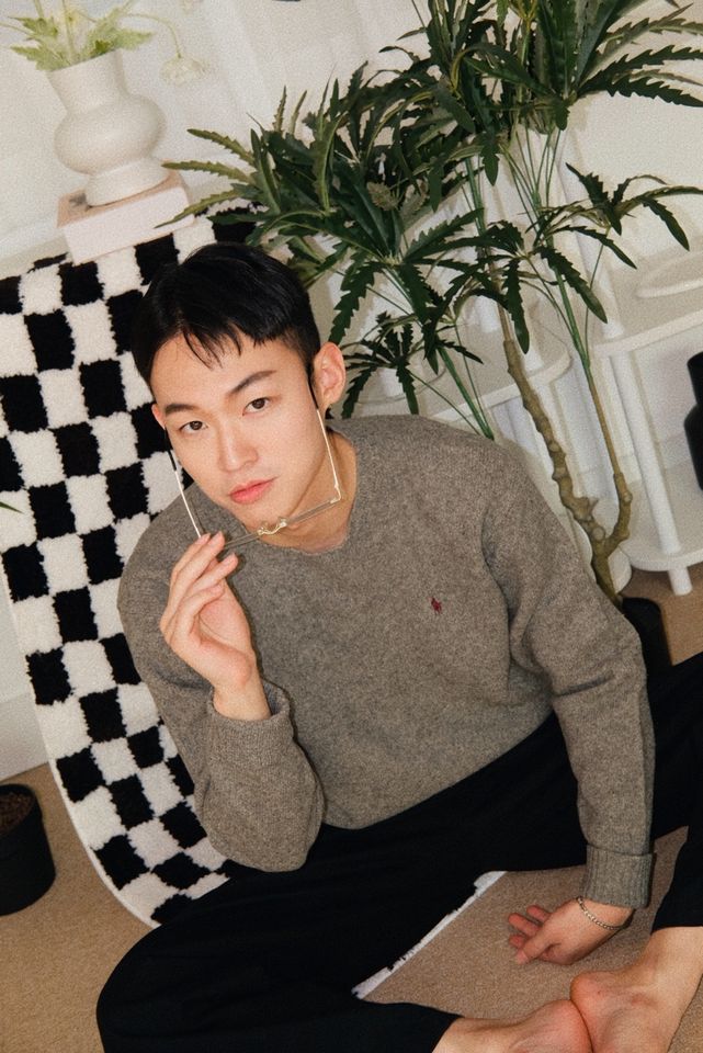 ク・スンボム サムネイル画像