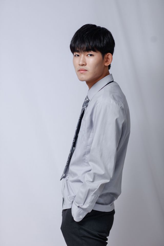 คิม ยองมิน ภาพขนาดย่อ