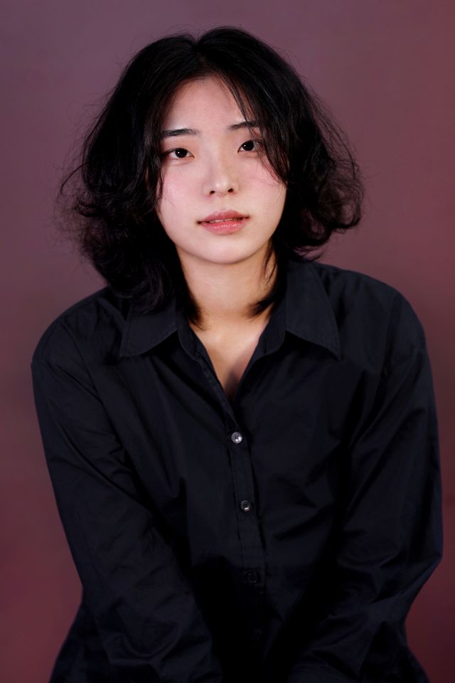 Choi Yoon-ji Thumbnail image