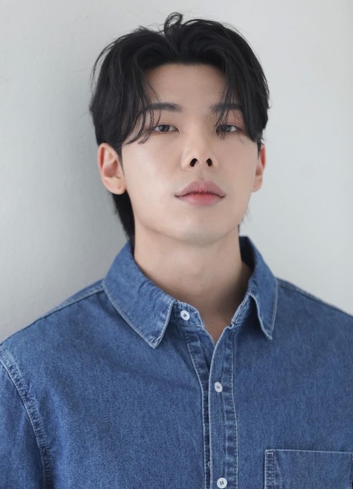 백강윤 썸네일 이미지