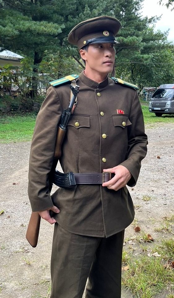 チェ・インヒョク サムネイル画像