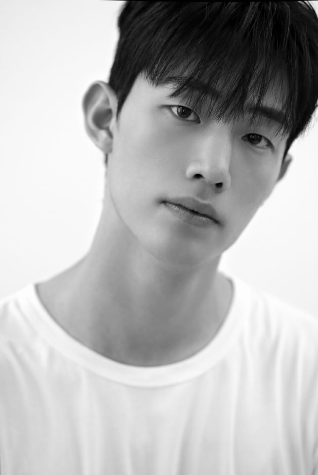 Kim Nam-woo Ảnh thu nhỏ