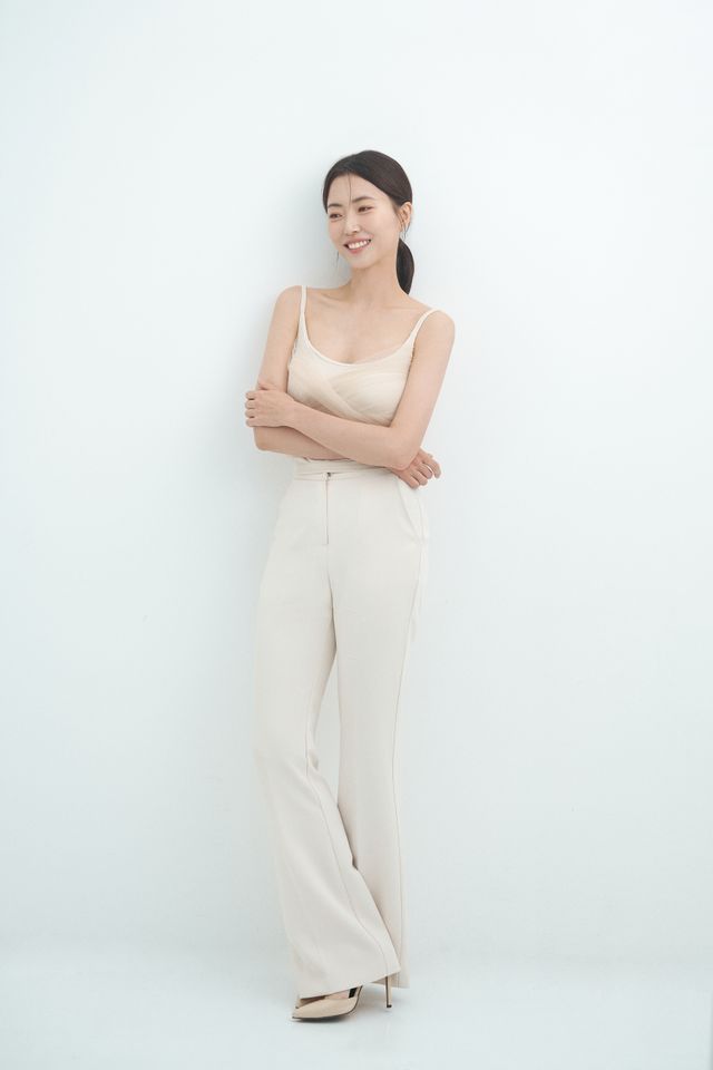 ムン・ハヌィ サムネイル画像