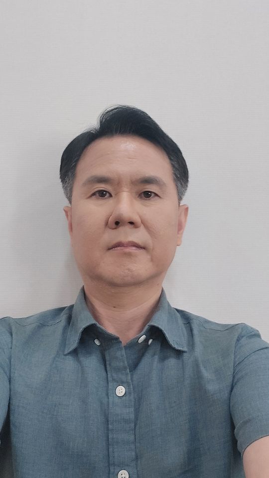 Lee Byung-yong Ảnh thu nhỏ