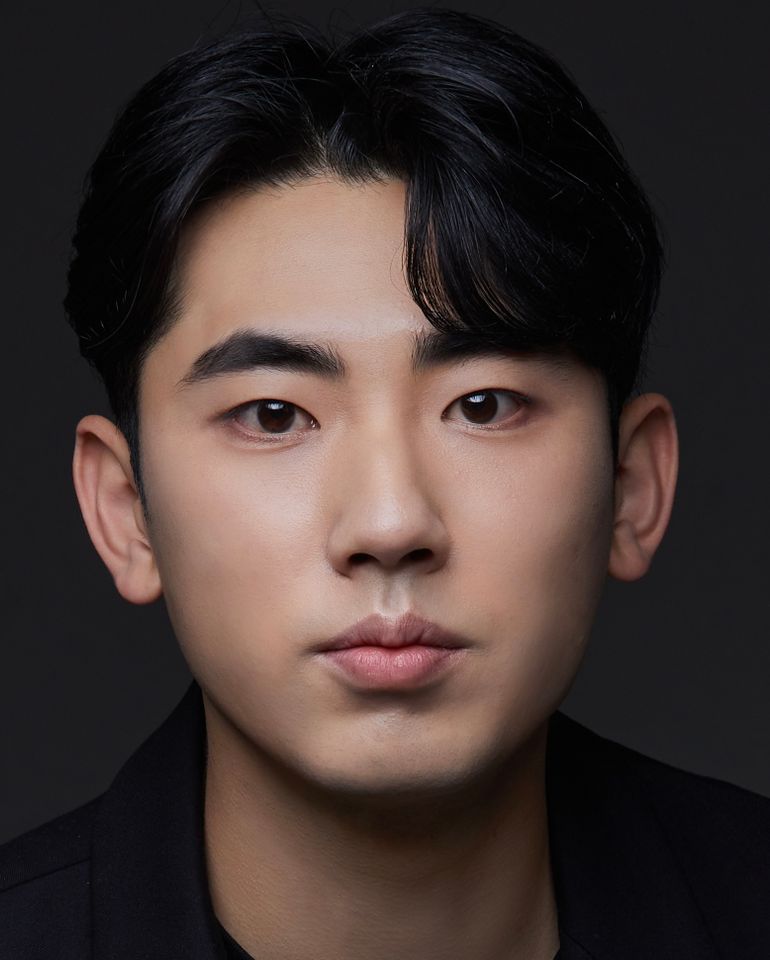 คิม ชินโฮ ภาพขนาดย่อ