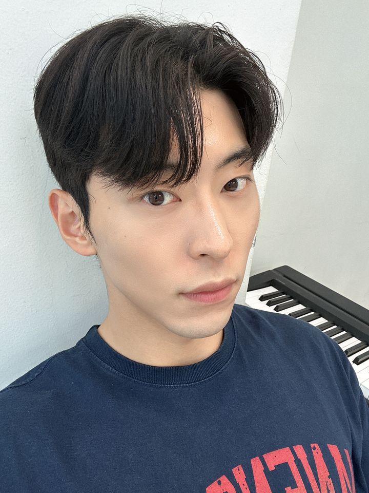 キム・ホジン サムネイル画像