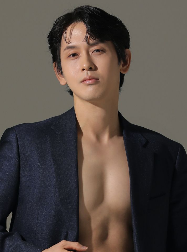 Lee Myung-woo Ảnh thu nhỏ