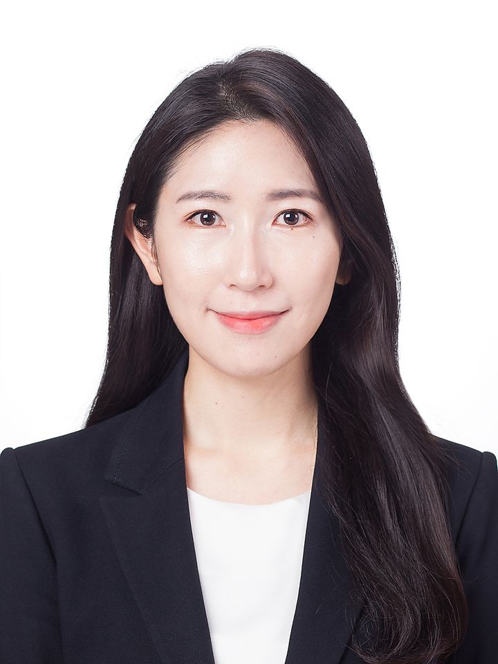 คิม ยูจอง ภาพขนาดย่อ