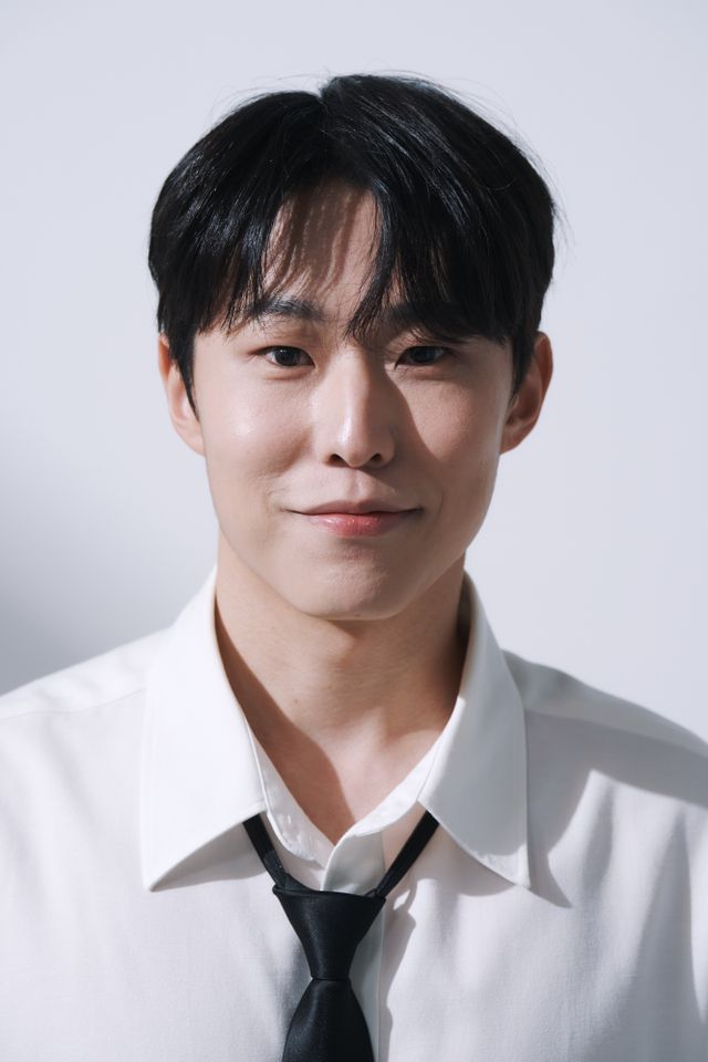 Wi Ji-hoon Thumbnail image