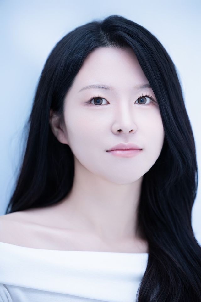 Lee Ji-hyun Ảnh thu nhỏ