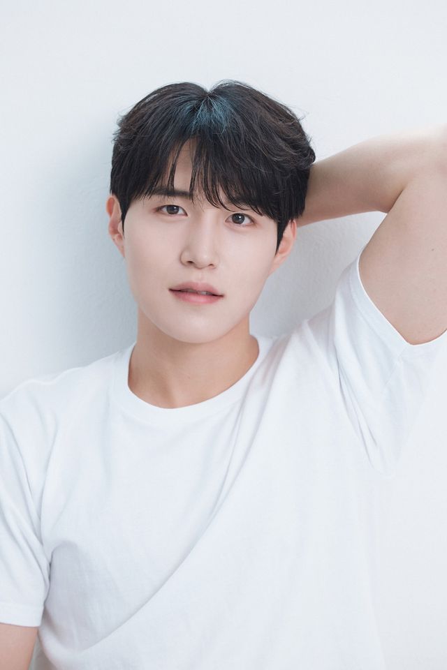 ムン・シウン サムネイル画像