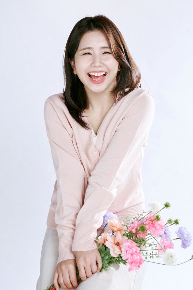 Yeonhaneul Thumbnail image