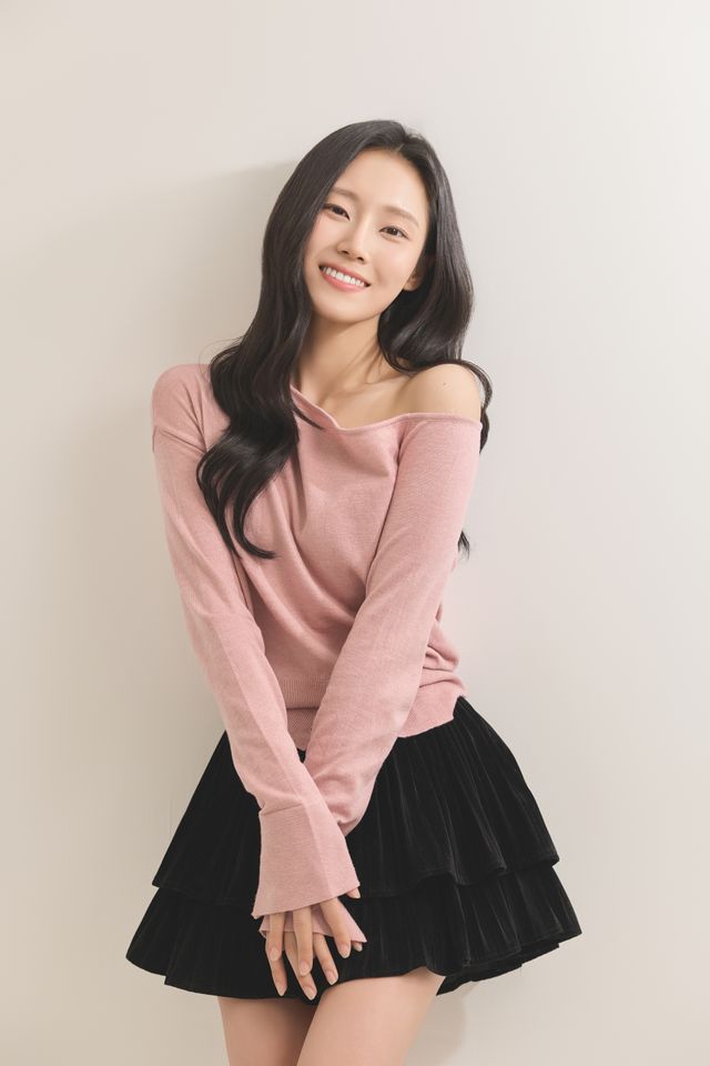 ユ・ハヨン サムネイル画像