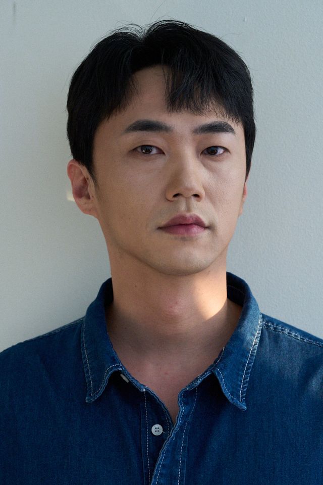 Kim Hak-soo Thumbnail image