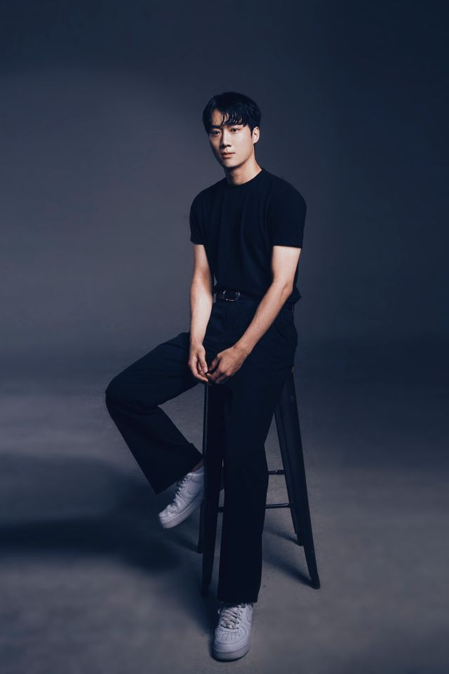 チェ・ヨンジュン サムネイル画像