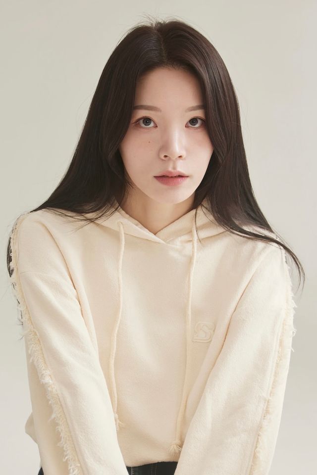 Kim Haeri Thumbnail image
