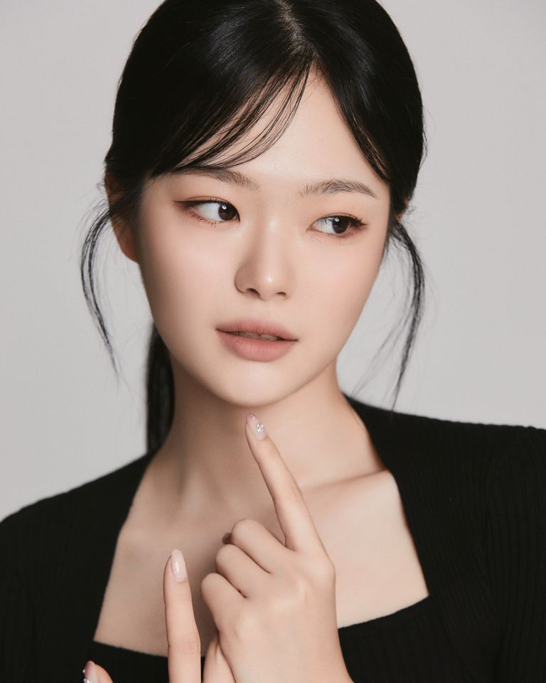 Jeong Ji-won Thumbnail image