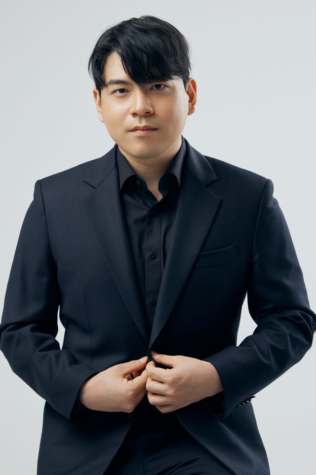 윤기석 ภาพขนาดย่อ