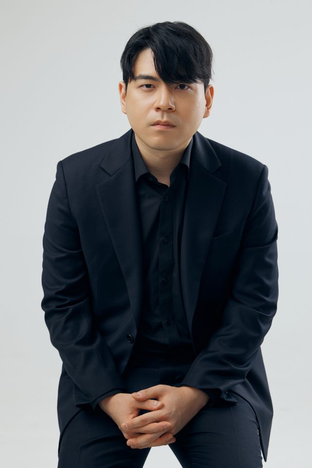 윤기석 ภาพขนาดย่อ