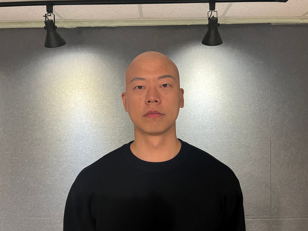 ลี จีซ็อบ ภาพขนาดย่อ