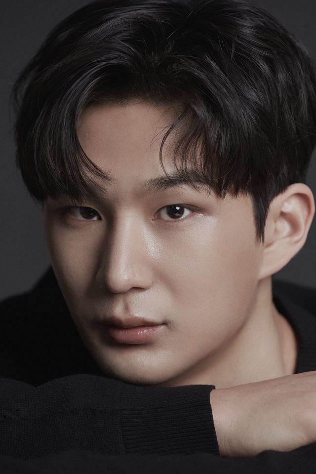 신우찬 썸네일 이미지