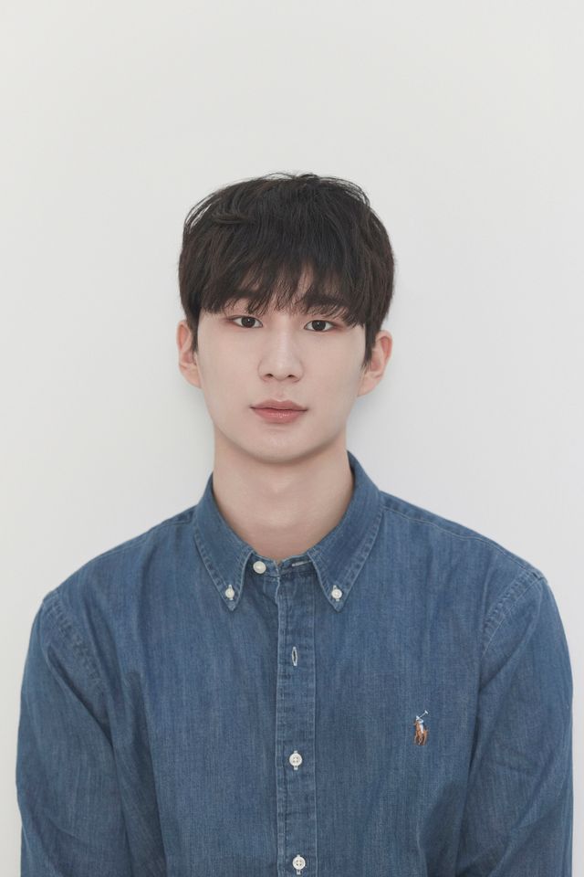 신우찬 썸네일 이미지