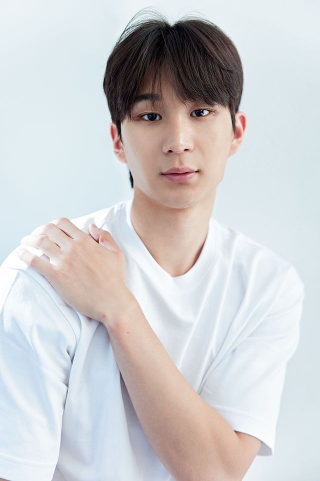 신우찬 썸네일 이미지