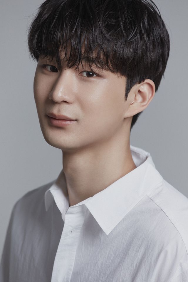 신우찬 썸네일 이미지