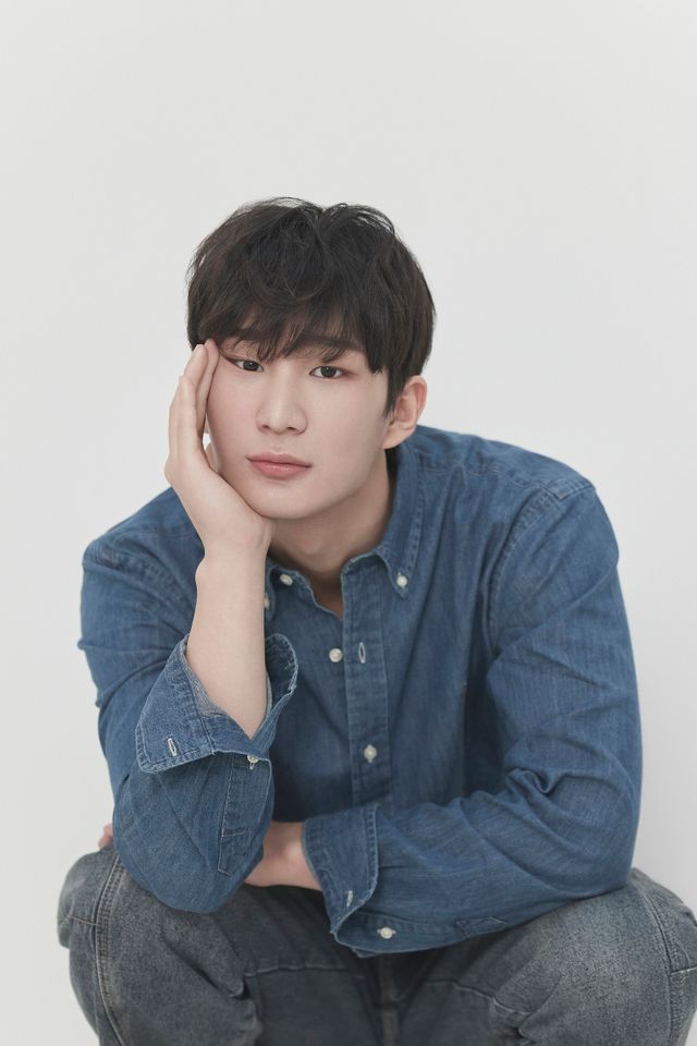 신우찬 썸네일 이미지