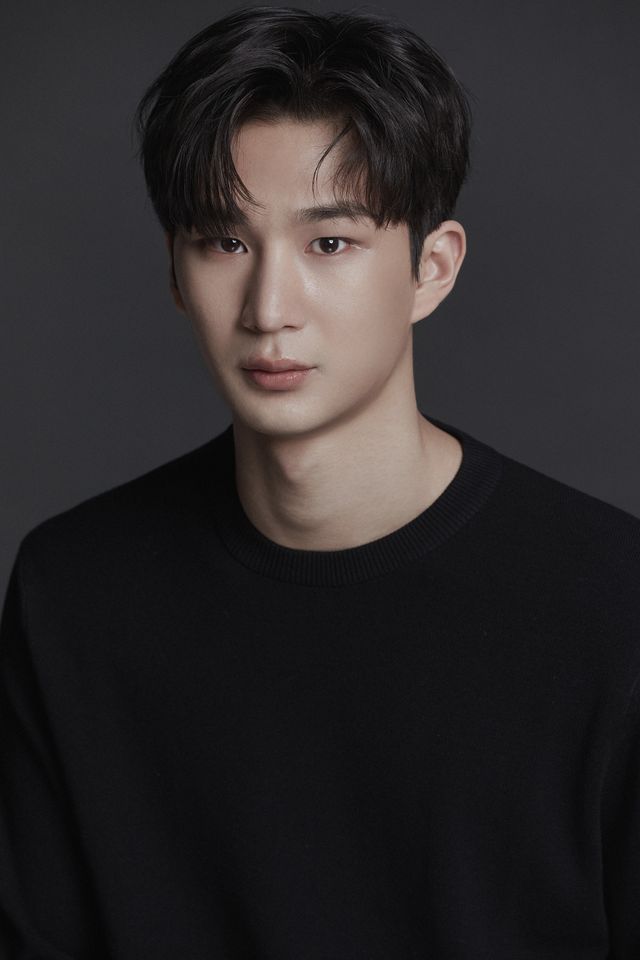 신우찬 썸네일 이미지