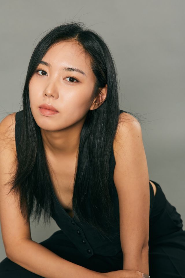 อี ซงมี ภาพขนาดย่อ