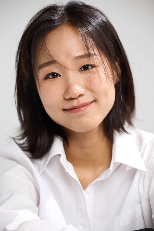 Kim Min-young Ảnh thu nhỏ