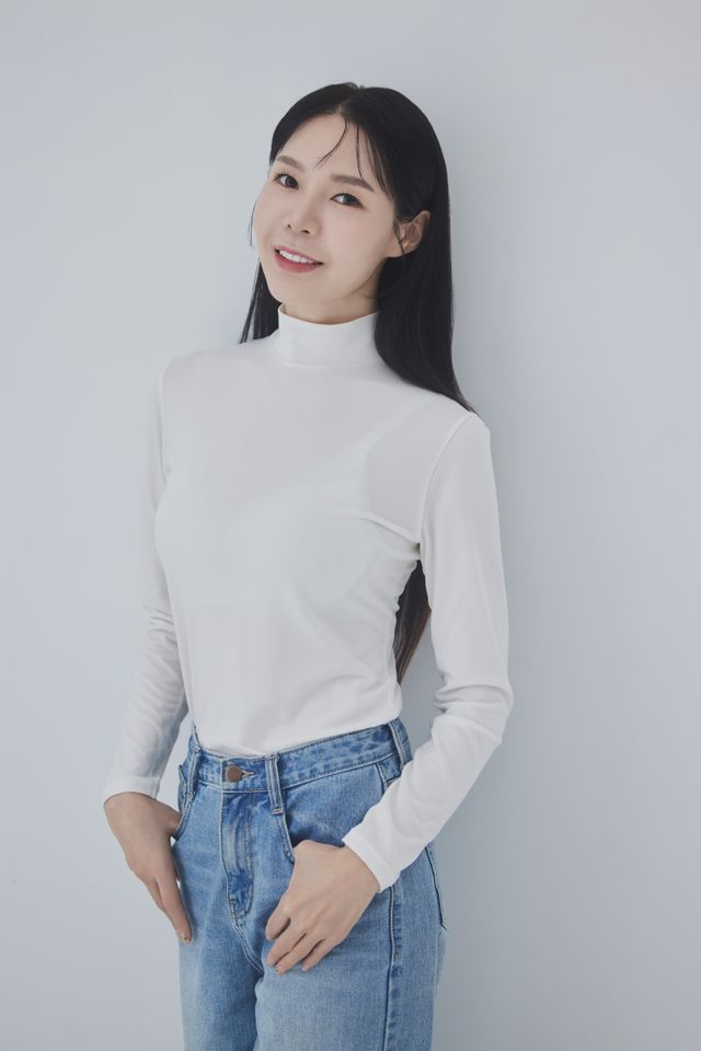 Moon Chaeyeon Thumbnail image