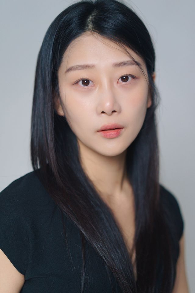 Kim Chaeyoon Ảnh thu nhỏ