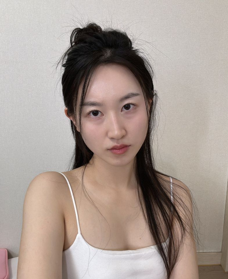 チョン・へビン サムネイル画像