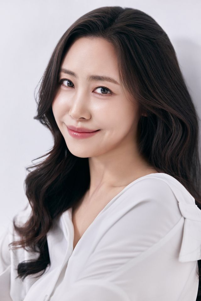 유나윤 profile image