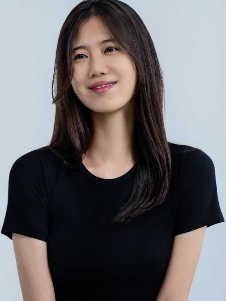 Lee Seo-jin Thumbnail image