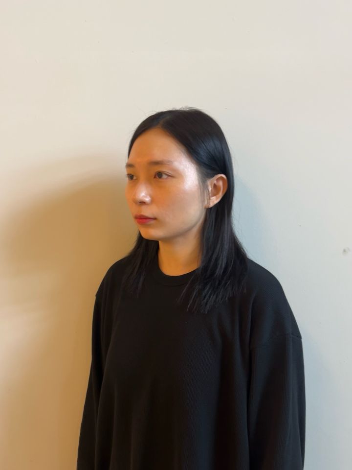 Yoon Si-yeon Thumbnail image