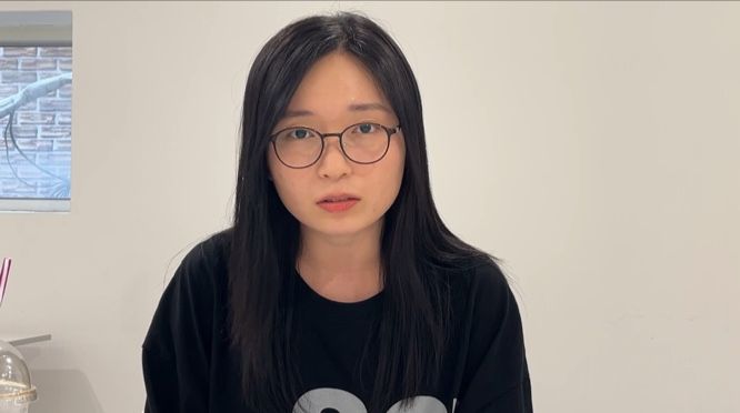 Yoon Si-yeon Thumbnail image