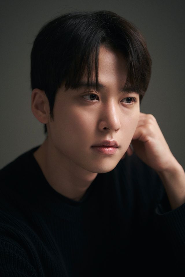 Ha Seong-won Thumbnail image