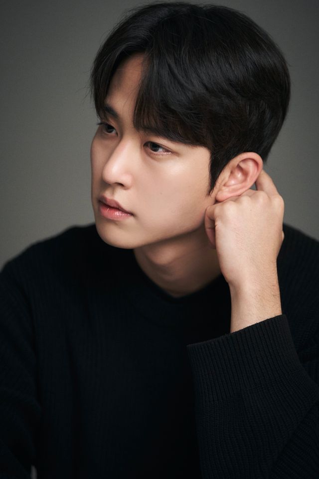 Ha Seong-won Thumbnail image