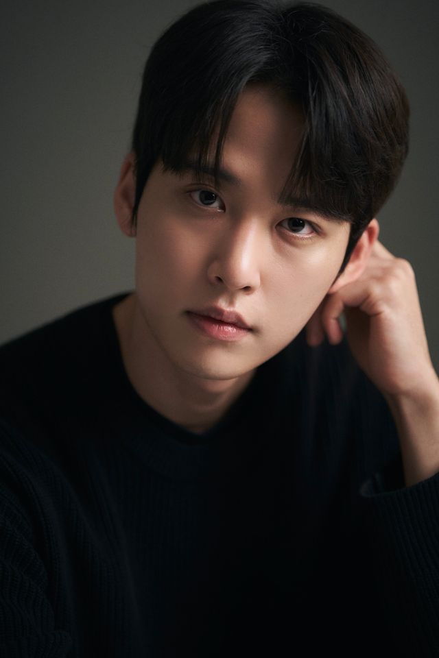 Ha Seong-won Thumbnail image