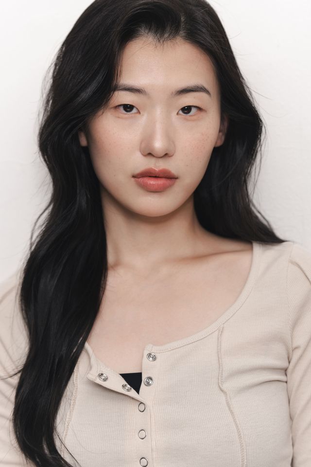 Kim Mo-kyung Ảnh thu nhỏ