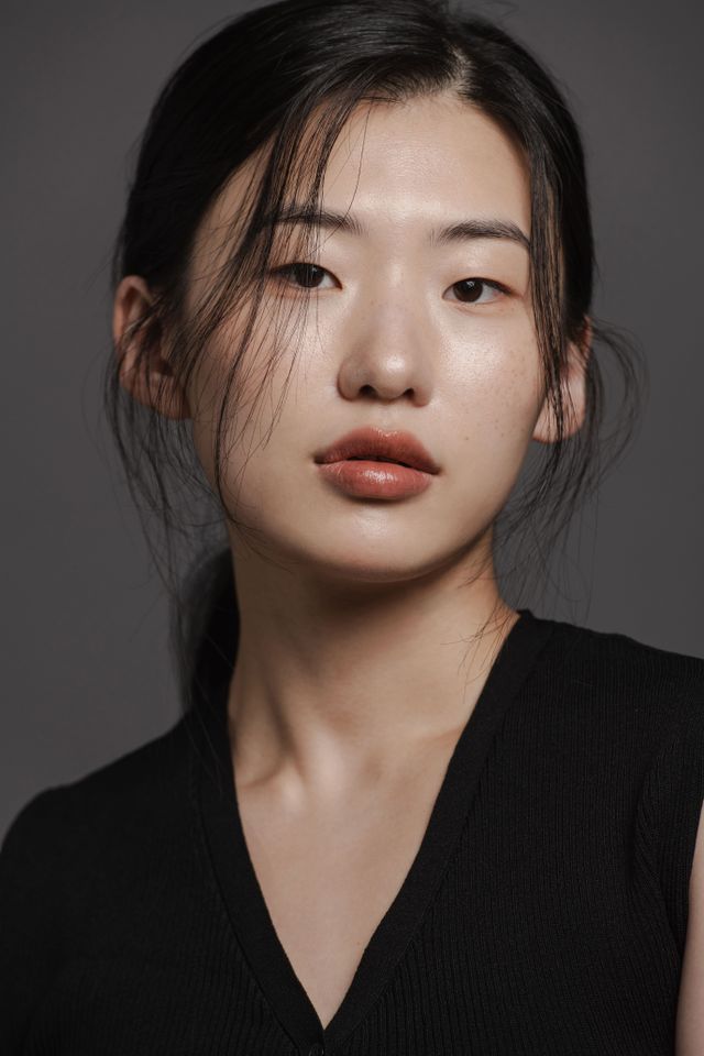 Kim Mo-kyung Ảnh thu nhỏ